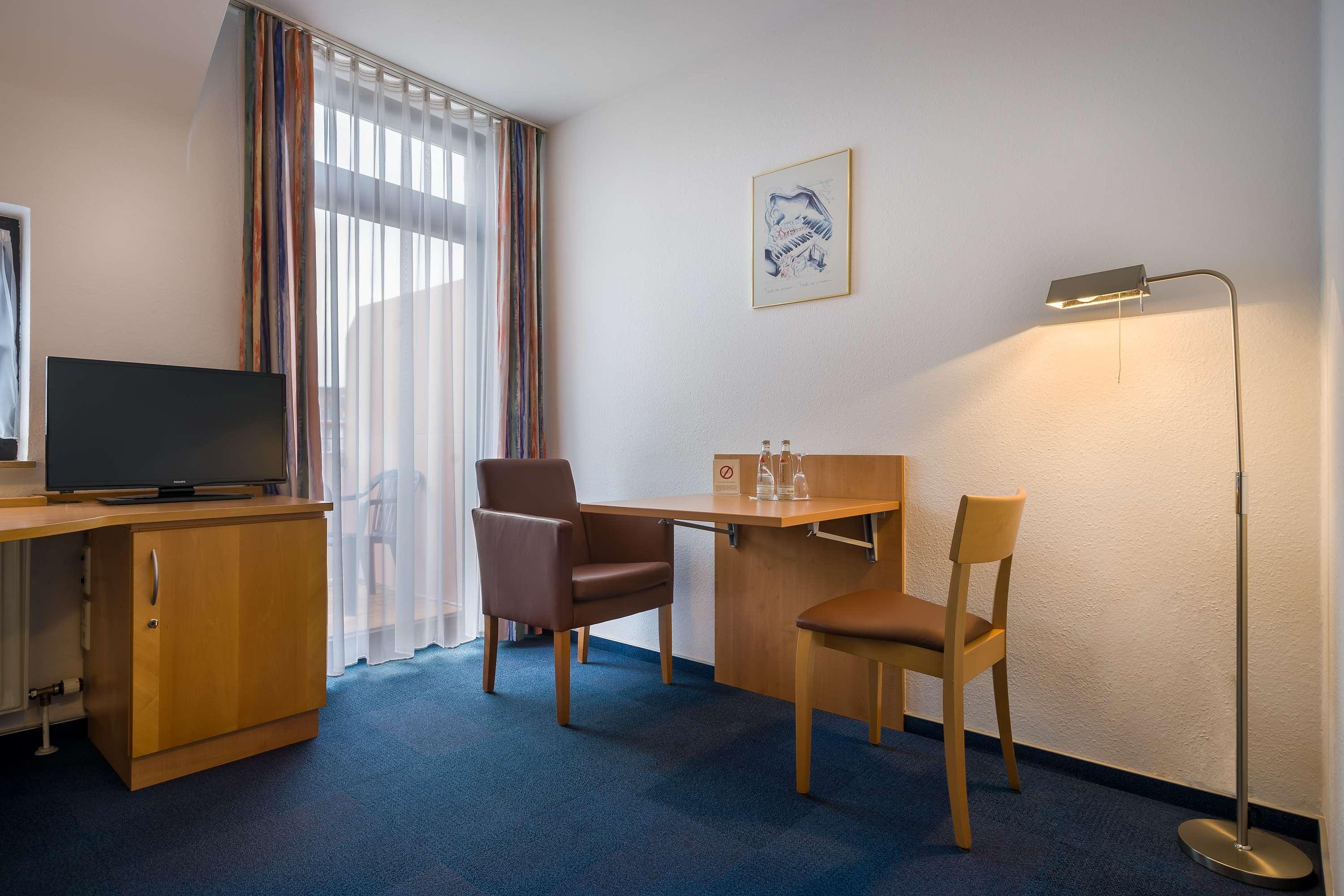 Acora Karlsruhe Zentrum Living The City - Apartments Exterior foto